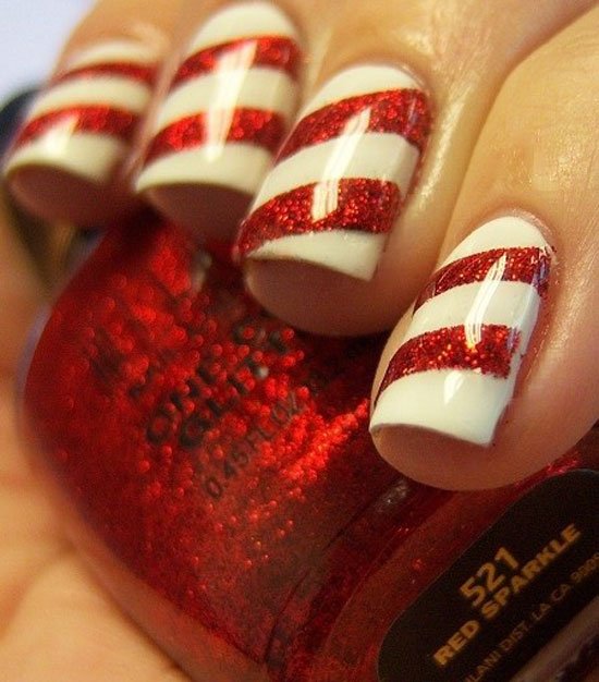 womens-christmas-nails