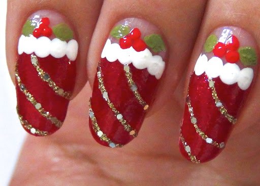 womens-christmas-nails