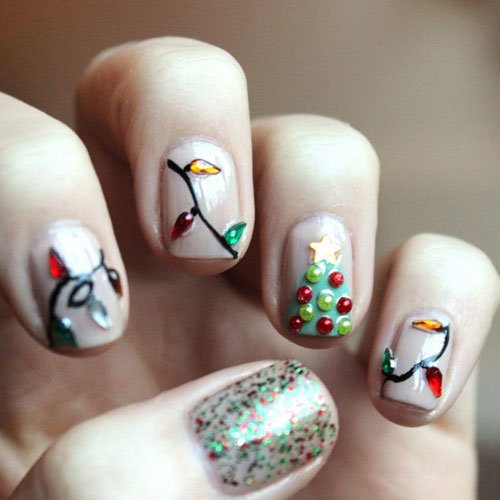womens-christmas-nails